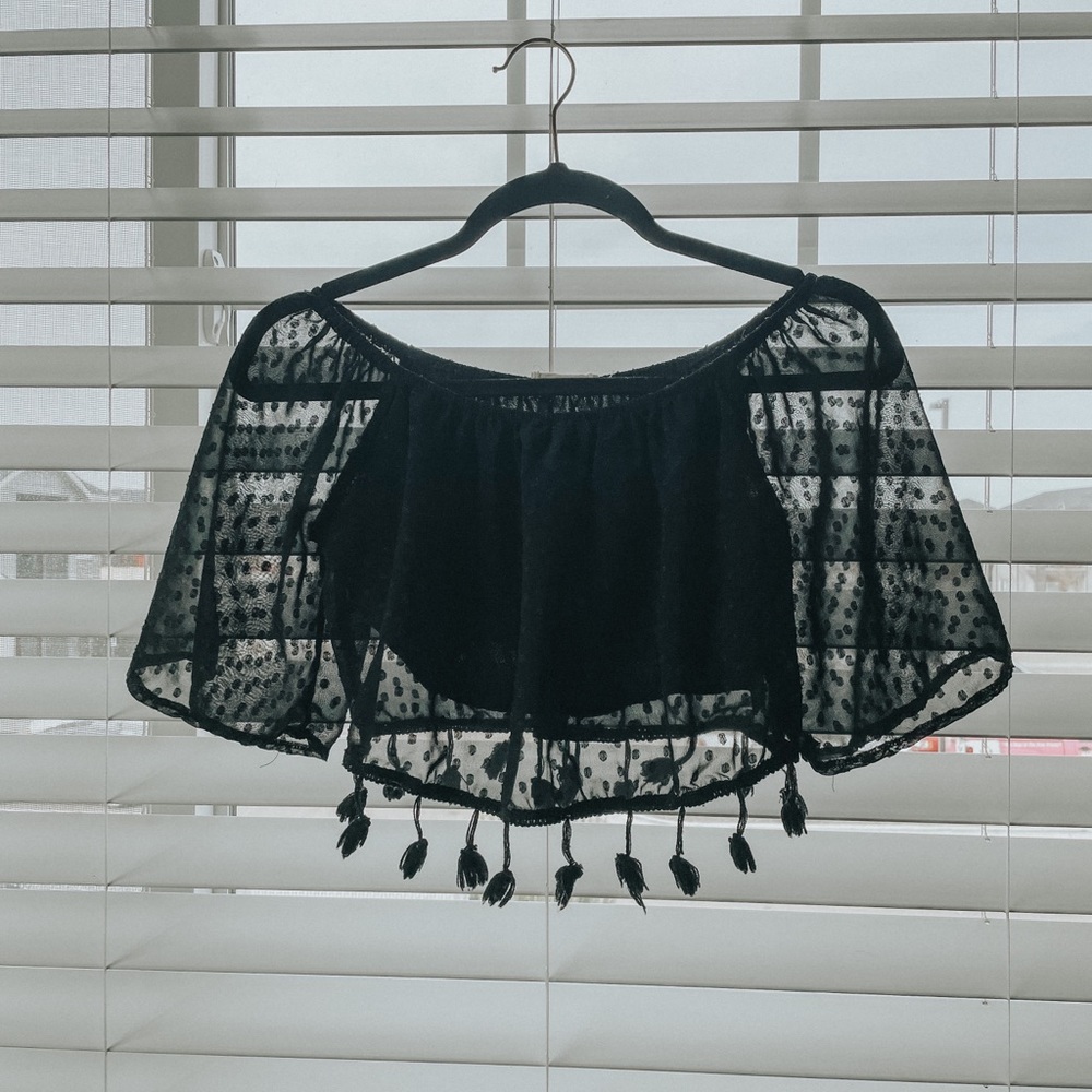 Black crop top